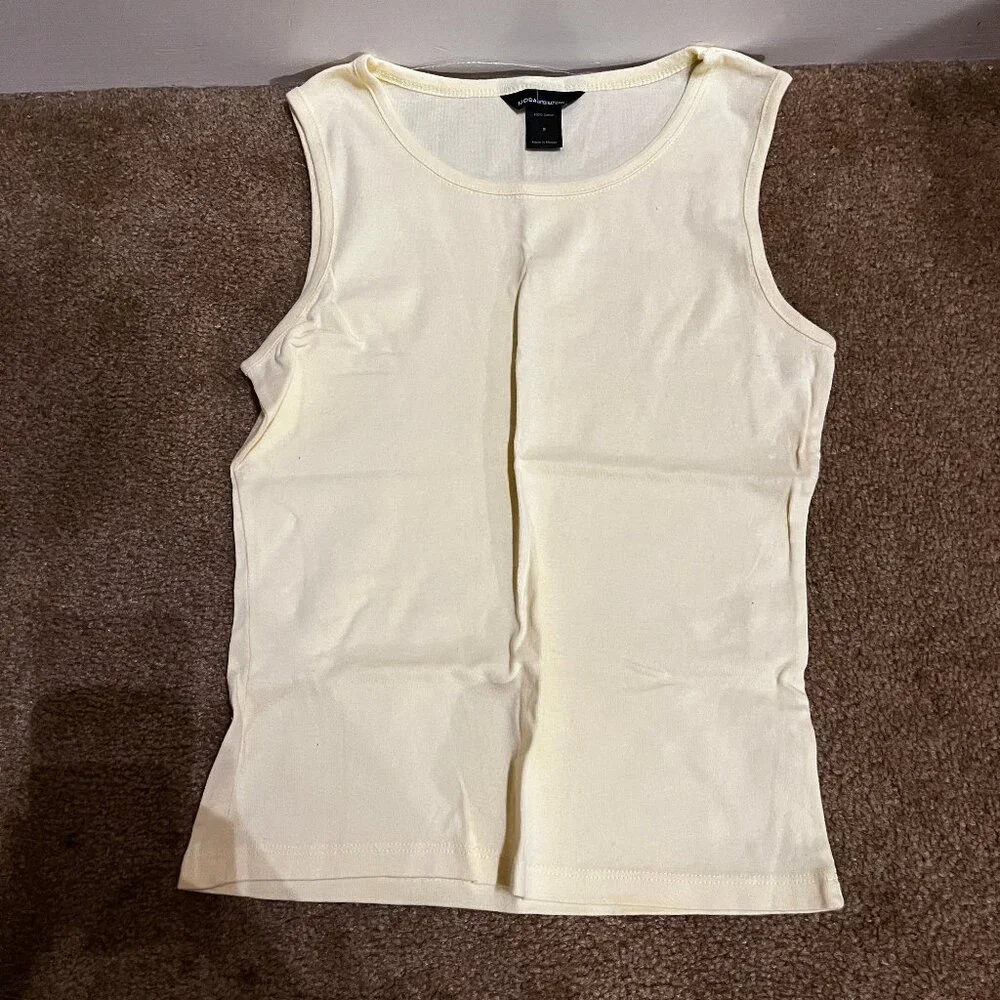 Lot of 2 womans t-shirts, Victoria's Secret Tee Shop and Moda International - Picture 2 of 5